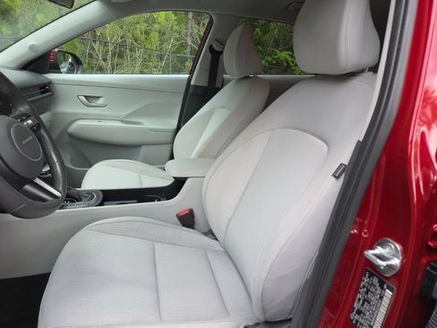 Used 2025 Hyundai Kona SEL FWD image 18