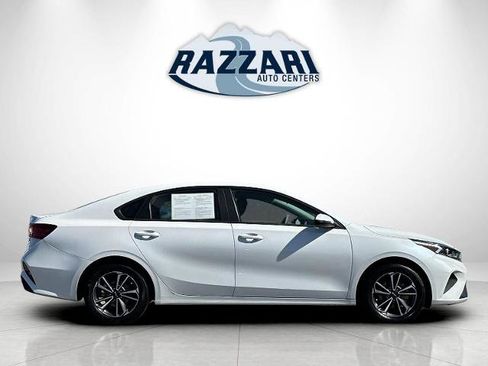 Used 2023 Kia Forte LXS w/ LXS Technology Package FWD image 2