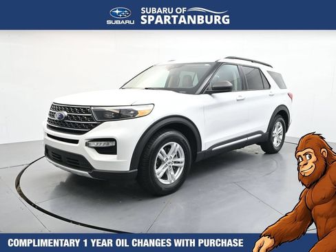 Used 2023 Ford Explorer XLT w/ Equipment Group 202A RWD image 3