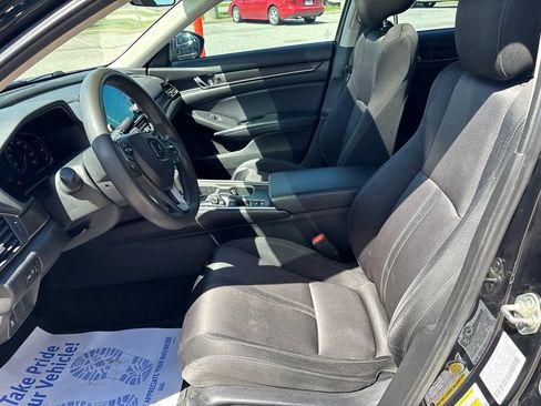 Used 2018 Honda Accord EX image 54
