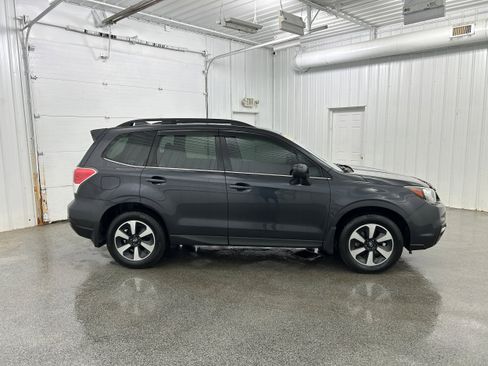 Used 2017 Subaru Forester 2.5i Limited w/ Popular Package #2 AWD/4WD image 33