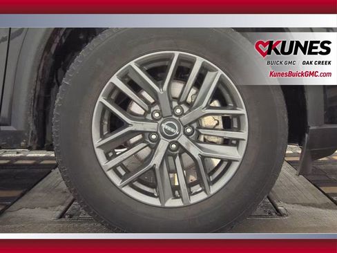 Used 2024 Nissan Rogue S image 10