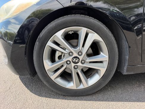 Used 2017 Hyundai Elantra Limited FWD image 26