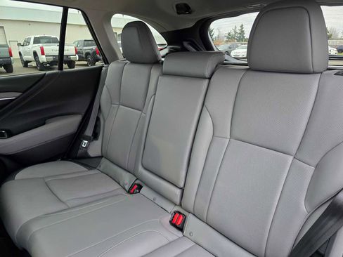 Used 2023 Subaru Outback Limited image 19