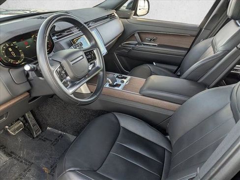 Used 2023 Land Rover Range Rover SE image 10