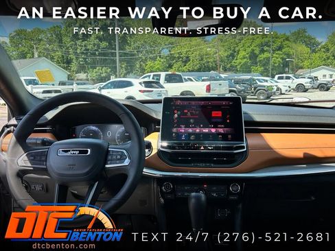 Used 2024 Jeep Compass Limited w/ Elite Group AWD/4WD image 11