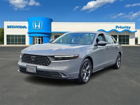 Used 2025 Honda Accord EX-L image 1