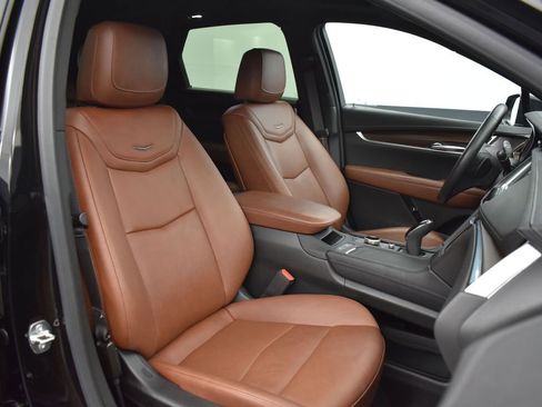 Certified 2024 Cadillac XT5 Premium Luxury w/ LPO, Floor Liner Package image 34