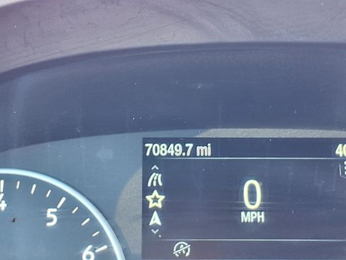 Used 2020 Ford EcoSport SE w/ SE Convenience Package image 18