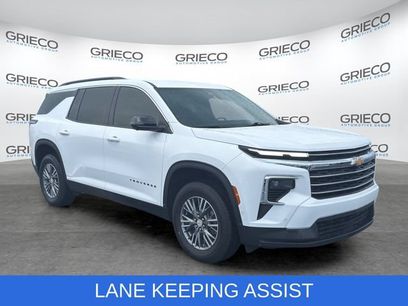 Used 2024 Chevrolet Traverse LT w/ Enhanced Driving Package