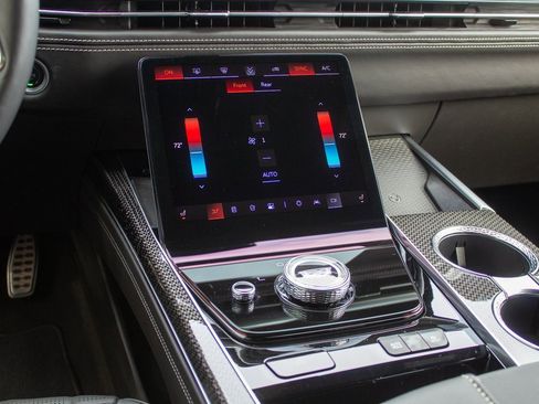 Used 2025 Cadillac Escalade V image 22