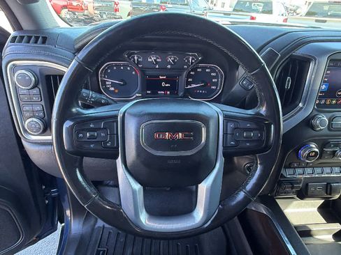 Used 2019 GMC Sierra 1500 SLT w/ SLT Convenience Package AWD/4WD image 18