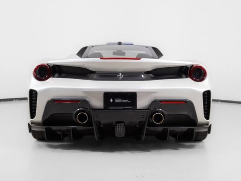 Used 2020 Ferrari 488 Pista Coupe RWD image 9