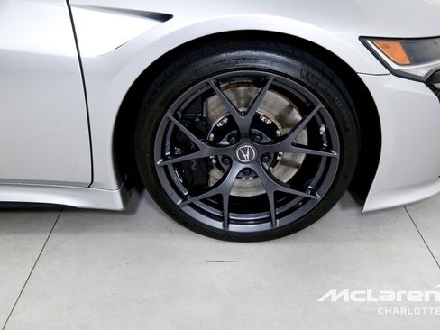 Used 2017 Acura NSX AWD/4WD image 26
