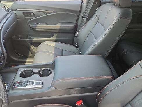 Used 2025 Honda Passport TrailSport image 21