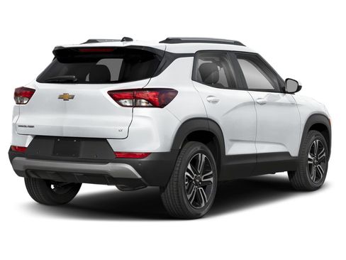 Used 2025 Chevrolet TrailBlazer LT FWD image 2