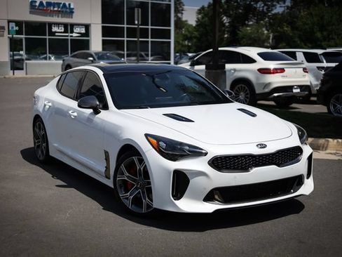 Used 2019 Kia Stinger GT1 RWD image 8