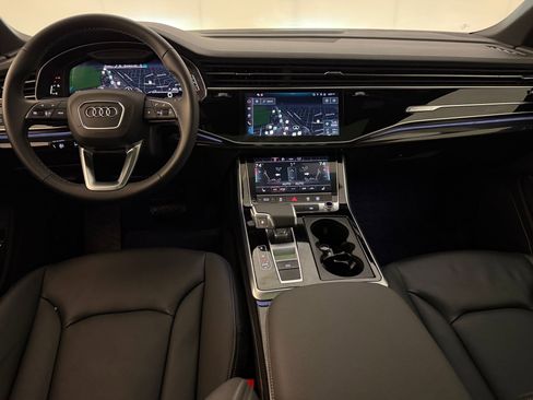 Certified 2025 Audi Q7 2.0T Premium AWD/4WD image 15