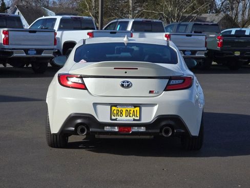 New 2026 Toyota GR86 Premium image 9