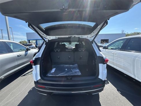 New 2026 Buick Enclave Preferred w/ Power Package image 29