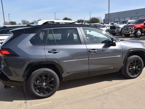 Used 2025 Toyota RAV4 XSE image 5