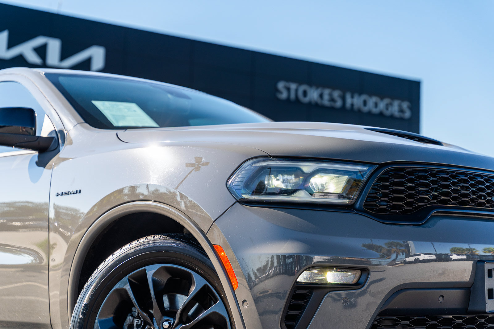 Used 2022 Dodge Durango R/T w/ Blacktop Package AWD/4WD image 3