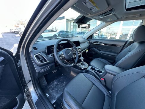 New 2026 Kia Seltos EX image 29