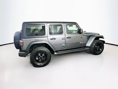 Used 2024 Jeep Wrangler Willys image 10