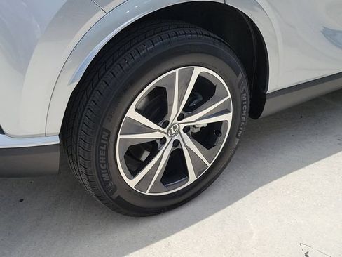 Used 2024 Lexus RX 350 FWD w/ Technology Package image 8