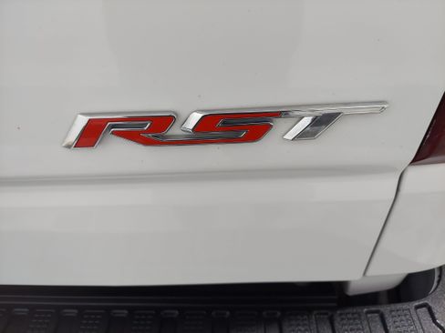 Used 2019 Chevrolet Silverado 1500 RST AWD/4WD image 5