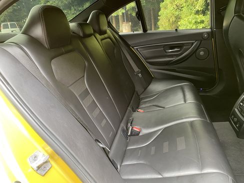 Used 2017 BMW M3 RWD image 35