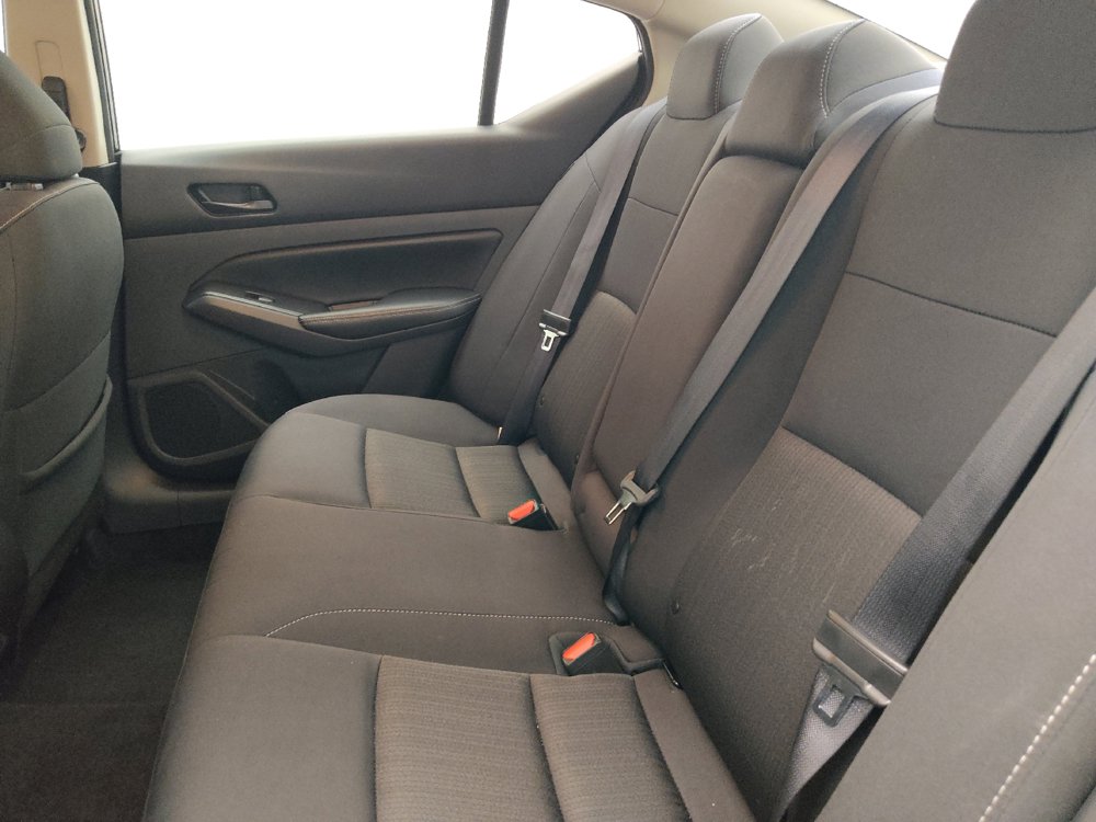 Used 2025 Nissan Altima 2.5 SV FWD image 18
