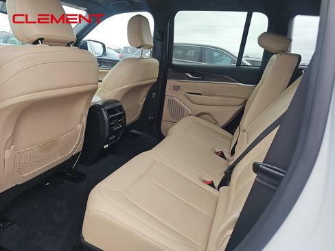 Used 2022 Jeep Grand Cherokee Limited 4xe AWD/4WD image 4