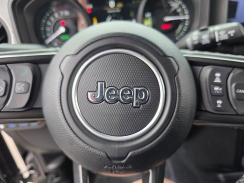 Used 2025 Jeep Wrangler Unlimited Sport S 4xe AWD/4WD image 25