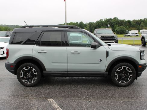 Used 2022 Ford Bronco Sport Outer Banks w/ Tech Package AWD/4WD image 5