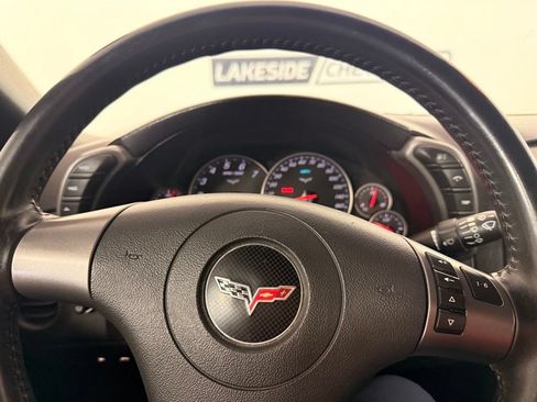 Used 2007 Chevrolet Corvette Convertible w/ Preferred Equipment Group RWD image 28