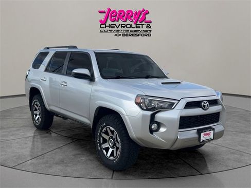 Used 2019 Toyota 4Runner TRD Off-Road image 7