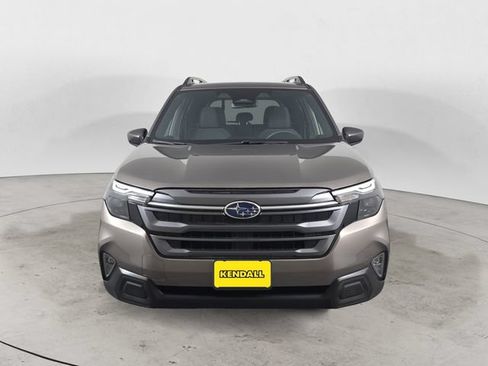 Certified 2025 Subaru Forester Premium AWD/4WD image 8