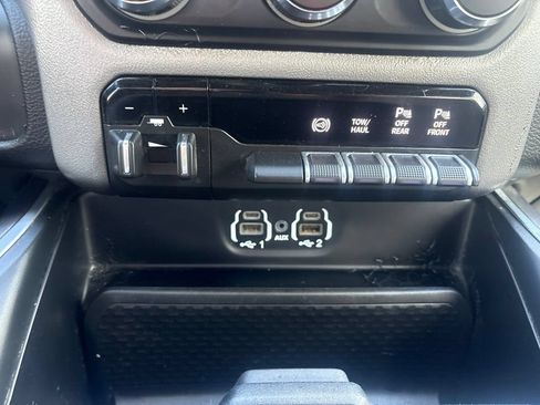 Used 2024 RAM 2500 Big Horn w/ Off Road Package AWD/4WD image 30