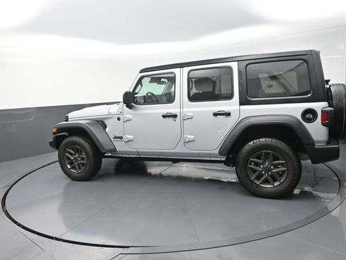 Used 2024 Jeep Wrangler Unlimited Sport AWD/4WD image 51