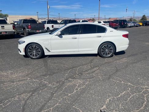Used 2018 BMW 530e 530e iPerformance image 5