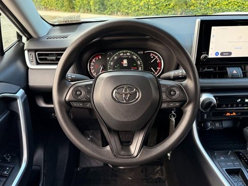 Used 2025 Toyota RAV4 LE image 20