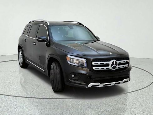 Used 2023 Mercedes-Benz GLB 250 image 4