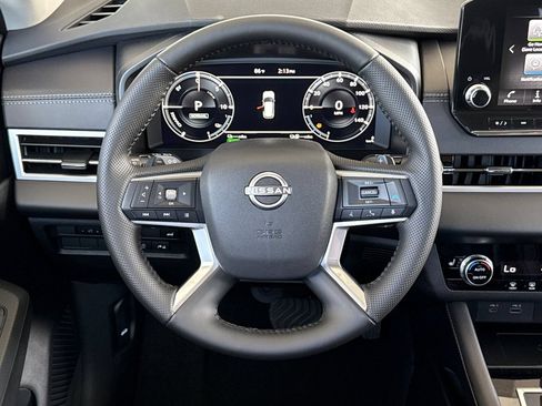 New 2026 Nissan Rogue SL AWD/4WD image 16