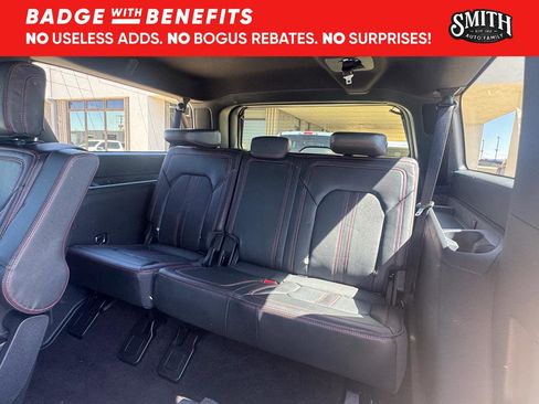 Used 2022 Ford Expedition Max Limited image 18