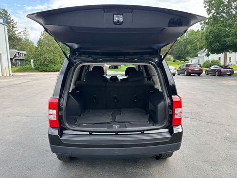 Used 2016 Jeep Patriot Sport FWD image 15