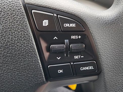 Used 2017 Hyundai Tucson SE image 12