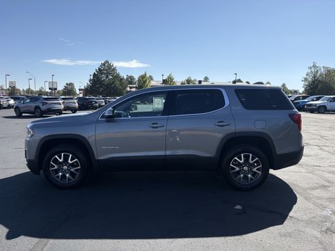Used 2023 GMC Acadia SLE FWD image 8
