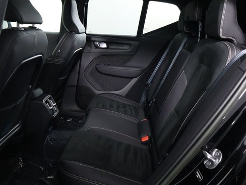 Used 2023 Volvo XC40 Recharge Ultimate w/ Protection Package Premier AWD/4WD image 31