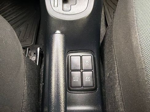 Certified 2016 Toyota Prius C Two FWD image 25